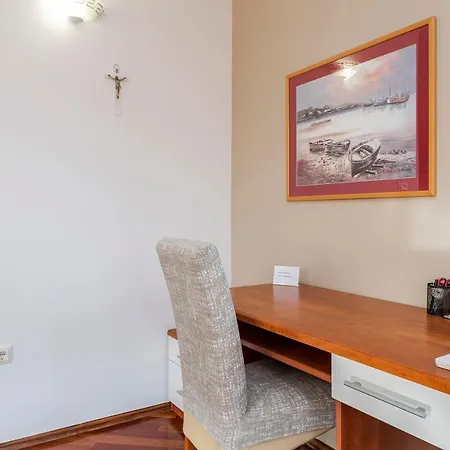Apartment Majpruz *